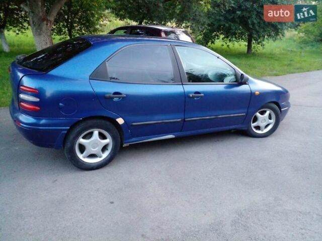 Синий Фиат Брава, объемом двигателя 1.6 л и пробегом 266 тыс. км за 1650 $, фото 3 на Automoto.ua