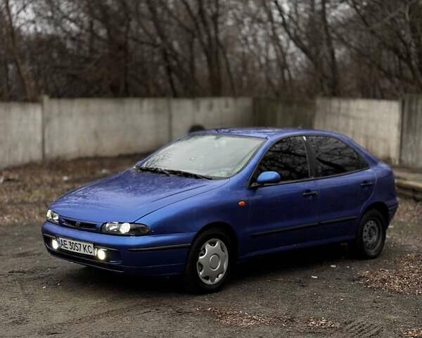 Синий Фиат Брава, объемом двигателя 1.2 л и пробегом 310 тыс. км за 2200 $, фото 9 на Automoto.ua