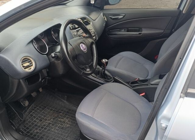 Синий Фиат Брава, объемом двигателя 1.4 л и пробегом 173 тыс. км за 3550 $, фото 5 на Automoto.ua