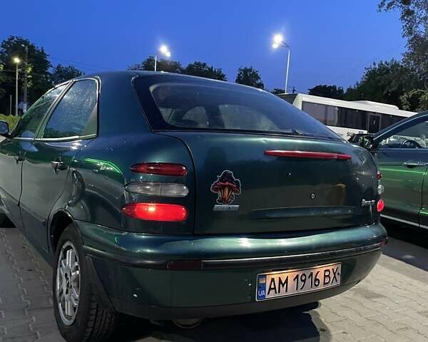 Зеленый Фиат Брава, объемом двигателя 1.6 л и пробегом 330 тыс. км за 2000 $, фото 3 на Automoto.ua