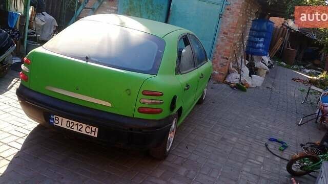 Зеленый Фиат Брава, объемом двигателя 1.4 л и пробегом 160 тыс. км за 2000 $, фото 3 на Automoto.ua