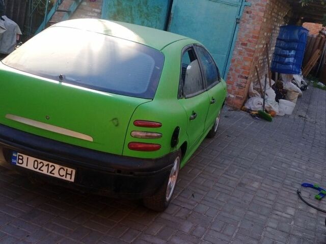 Зеленый Фиат Брава, объемом двигателя 1.4 л и пробегом 160 тыс. км за 2000 $, фото 4 на Automoto.ua