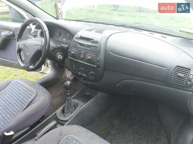 Білий Фіат Браво, об'ємом двигуна 1.2 л та пробігом 200 тис. км за 3500 $, фото 5 на Automoto.ua
