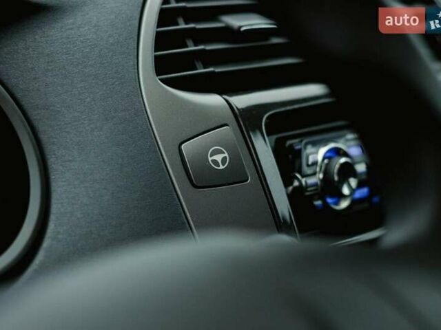 Білий Фіат Браво, об'ємом двигуна 1.37 л та пробігом 196 тис. км за 4550 $, фото 12 на Automoto.ua