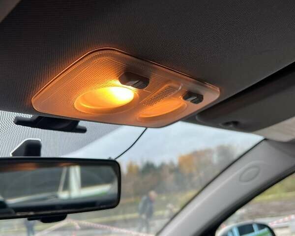 Бежевый Фиат Браво, объемом двигателя 1.37 л и пробегом 138 тыс. км за 6000 $, фото 6 на Automoto.ua