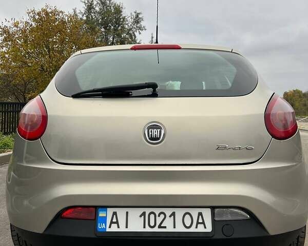 Бежевый Фиат Браво, объемом двигателя 1.37 л и пробегом 138 тыс. км за 6000 $, фото 3 на Automoto.ua