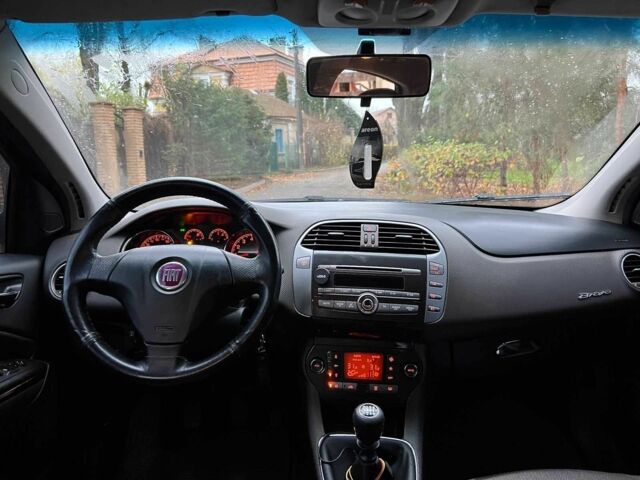 Черный Фиат Браво, объемом двигателя 1.4 л и пробегом 219 тыс. км за 4440 $, фото 13 на Automoto.ua