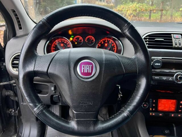 Черный Фиат Браво, объемом двигателя 1.4 л и пробегом 219 тыс. км за 4440 $, фото 10 на Automoto.ua