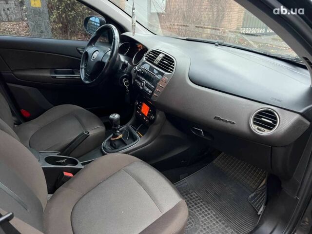 Черный Фиат Браво, объемом двигателя 1.4 л и пробегом 219 тыс. км за 4440 $, фото 16 на Automoto.ua