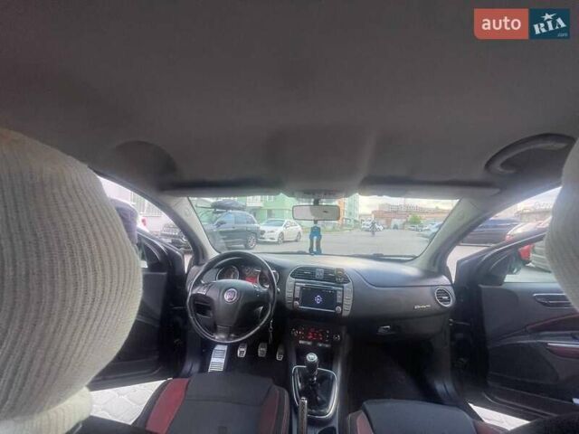 Чорний Фіат Браво, об'ємом двигуна 1.37 л та пробігом 180 тис. км за 5600 $, фото 23 на Automoto.ua