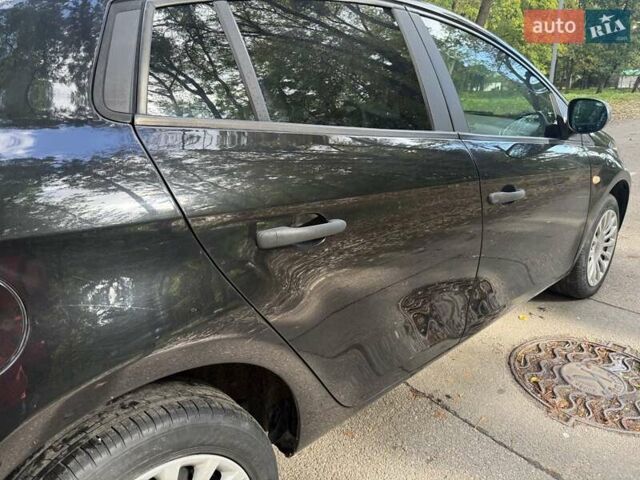 Фіат Браво 2009 у Кицмане на Automoto.ua Чорний Фіат Браво, об'ємом двигуна 1.6 л та пробігом 273 тис. км за 4800 $, фото 1 на Automoto.ua