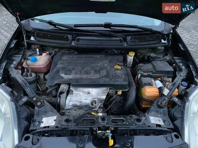 Черный Фиат Браво, объемом двигателя 1.6 л и пробегом 273 тыс. км за 4450 $, фото 9 на Automoto.ua