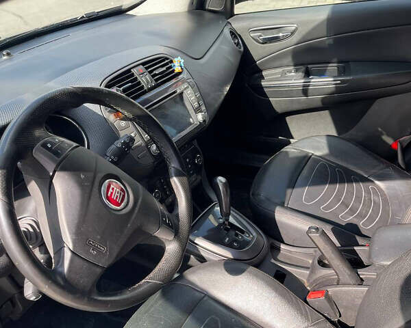 Черный Фиат Браво, объемом двигателя 1.6 л и пробегом 268 тыс. км за 6200 $, фото 13 на Automoto.ua