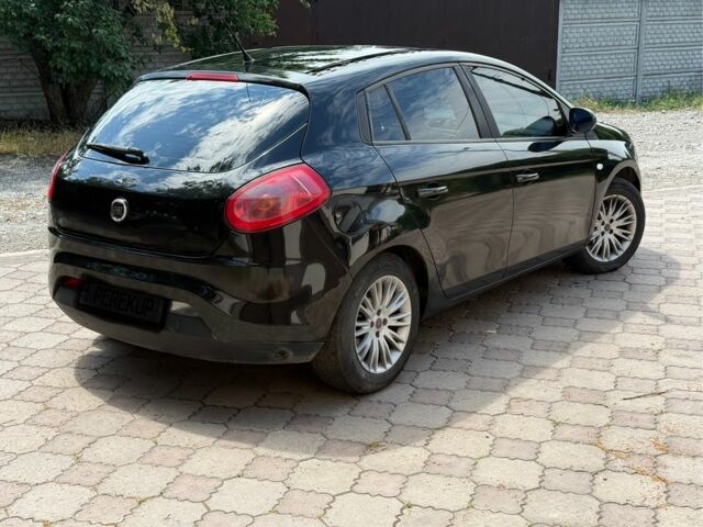 Черный Фиат Браво, объемом двигателя 1.4 л и пробегом 380 тыс. км за 4000 $, фото 4 на Automoto.ua