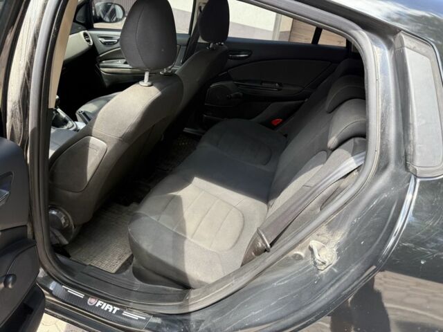 Черный Фиат Браво, объемом двигателя 1.4 л и пробегом 380 тыс. км за 4000 $, фото 11 на Automoto.ua