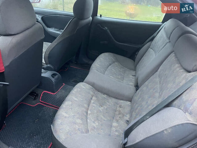 Красный Фиат Браво, объемом двигателя 1.37 л и пробегом 315 тыс. км за 890 $, фото 7 на Automoto.ua