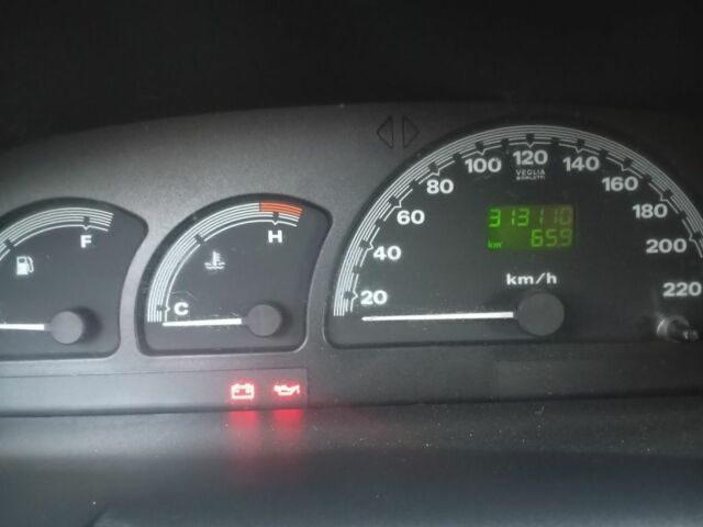 Фіат Браво 1996 у Бориславе на Automoto.ua Червоний Фіат Браво, об'ємом двигуна 1.4 л та пробігом 313 тис. км за 2000 $, фото 7 на Automoto.ua