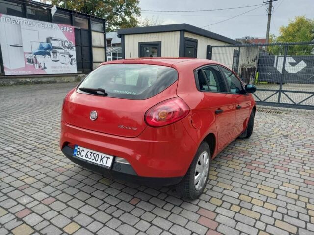 Красный Фиат Браво, объемом двигателя 1.4 л и пробегом 180 тыс. км за 4200 $, фото 4 на Automoto.ua