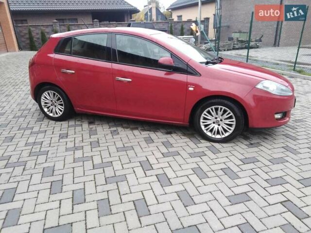 Червоний Фіат Браво, об'ємом двигуна 1.37 л та пробігом 255 тис. км за 5900 $, фото 8 на Automoto.ua