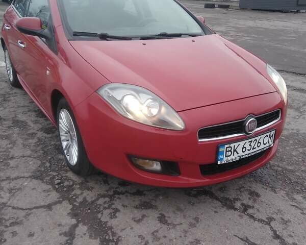 Красный Фиат Браво, объемом двигателя 1.37 л и пробегом 250 тыс. км за 5300 $, фото 11 на Automoto.ua