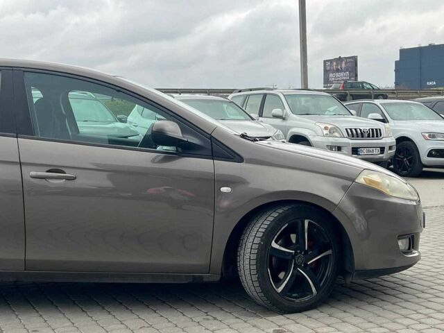 Сірий Фіат Браво, об'ємом двигуна 4 л та пробігом 194 тис. км за 4890 $, фото 10 на Automoto.ua