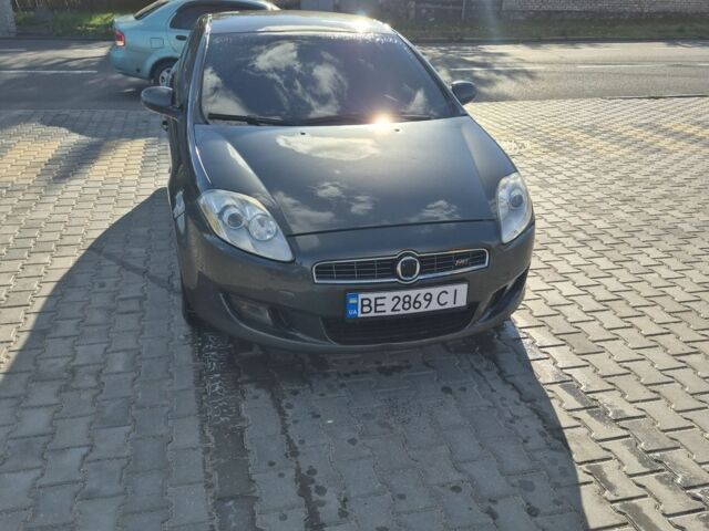 Серый Фиат Браво, объемом двигателя 1.4 л и пробегом 307 тыс. км за 4500 $, фото 4 на Automoto.ua