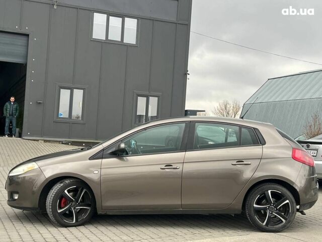 Серый Фиат Браво, объемом двигателя 1.9 л и пробегом 194 тыс. км за 4890 $, фото 3 на Automoto.ua