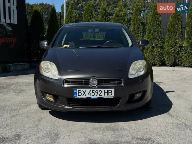 Серый Фиат Браво, объемом двигателя 1.91 л и пробегом 220 тыс. км за 5300 $, фото 3 на Automoto.ua