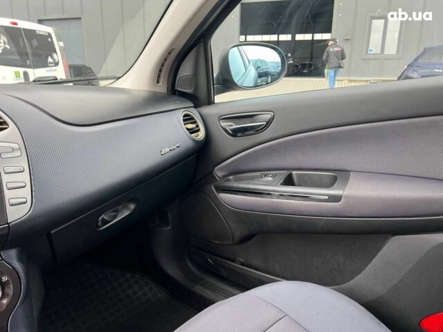 Серый Фиат Браво, объемом двигателя 1.9 л и пробегом 194 тыс. км за 4890 $, фото 24 на Automoto.ua