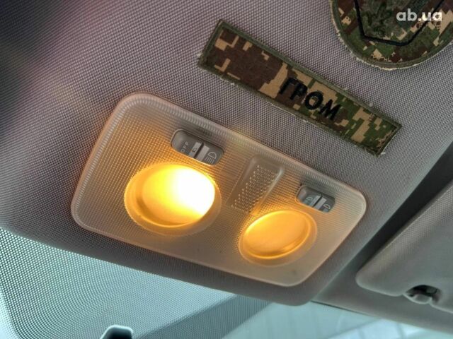 Серый Фиат Браво, объемом двигателя 1.9 л и пробегом 194 тыс. км за 4890 $, фото 25 на Automoto.ua