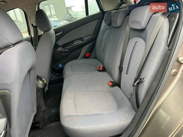 Серый Фиат Браво, объемом двигателя 1.9 л и пробегом 194 тыс. км за 4890 $, фото 26 на Automoto.ua