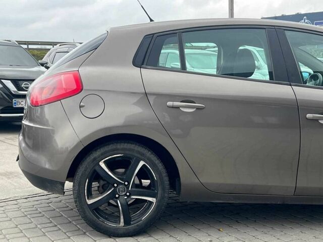 Сірий Фіат Браво, об'ємом двигуна 4 л та пробігом 194 тис. км за 4890 $, фото 8 на Automoto.ua
