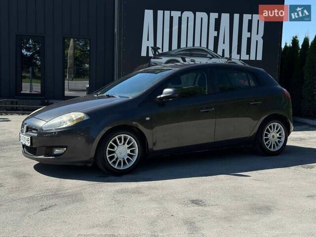 Серый Фиат Браво, объемом двигателя 1.91 л и пробегом 220 тыс. км за 5300 $, фото 4 на Automoto.ua