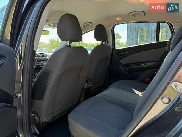 Серый Фиат Браво, объемом двигателя 1.91 л и пробегом 220 тыс. км за 5300 $, фото 21 на Automoto.ua