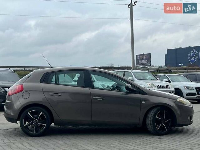 Серый Фиат Браво, объемом двигателя 1.9 л и пробегом 194 тыс. км за 4890 $, фото 9 на Automoto.ua