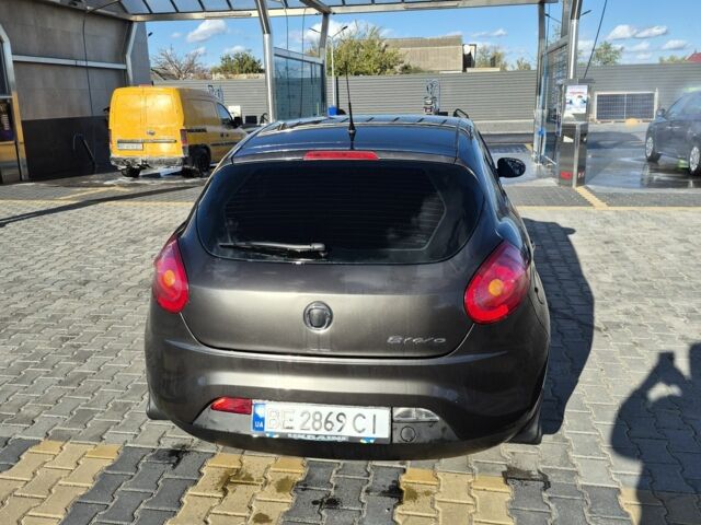 Серый Фиат Браво, объемом двигателя 1.4 л и пробегом 307 тыс. км за 4500 $, фото 6 на Automoto.ua