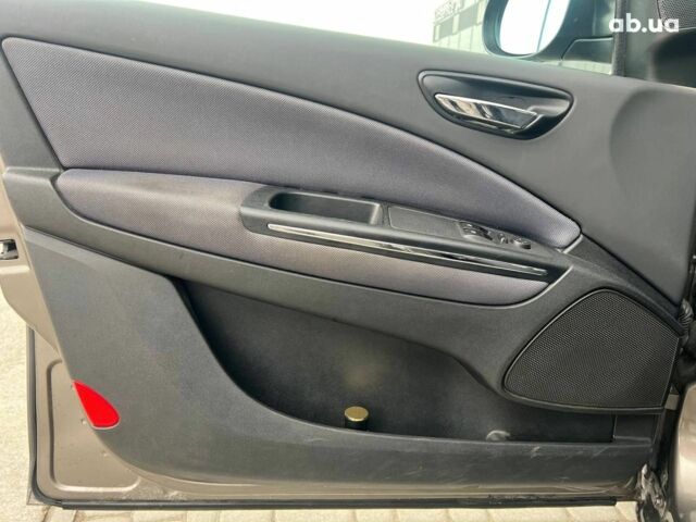 Серый Фиат Браво, объемом двигателя 1.9 л и пробегом 194 тыс. км за 4890 $, фото 14 на Automoto.ua