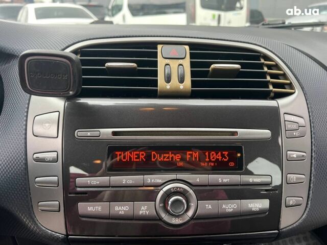 Серый Фиат Браво, объемом двигателя 1.9 л и пробегом 194 тыс. км за 4890 $, фото 21 на Automoto.ua