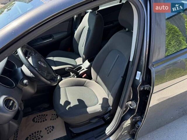 Серый Фиат Браво, объемом двигателя 1.91 л и пробегом 220 тыс. км за 5300 $, фото 16 на Automoto.ua