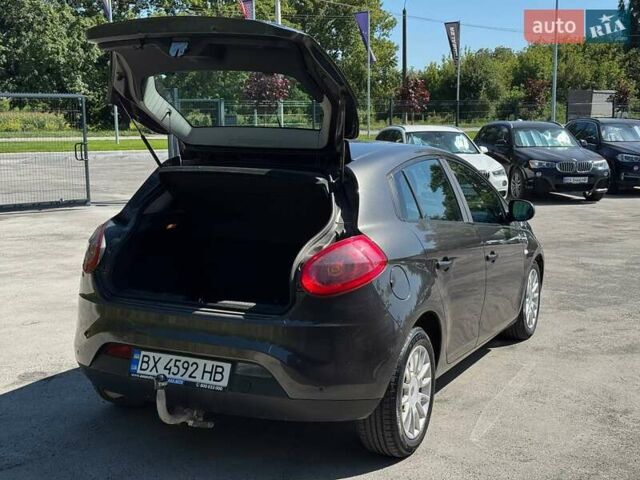 Серый Фиат Браво, объемом двигателя 1.91 л и пробегом 220 тыс. км за 5300 $, фото 13 на Automoto.ua