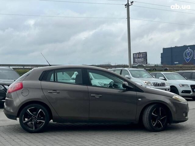 Серый Фиат Браво, объемом двигателя 1.9 л и пробегом 194 тыс. км за 4890 $, фото 9 на Automoto.ua