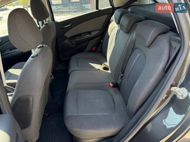 Серый Фиат Браво, объемом двигателя 1.91 л и пробегом 220 тыс. км за 5300 $, фото 20 на Automoto.ua