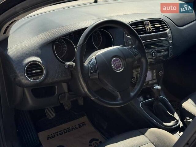 Серый Фиат Браво, объемом двигателя 1.91 л и пробегом 220 тыс. км за 5300 $, фото 17 на Automoto.ua