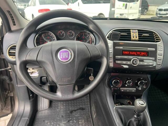 Сірий Фіат Браво, об'ємом двигуна 4 л та пробігом 194 тис. км за 4890 $, фото 17 на Automoto.ua