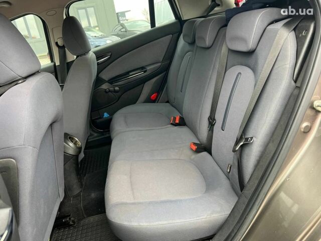 Серый Фиат Браво, объемом двигателя 1.9 л и пробегом 194 тыс. км за 4890 $, фото 26 на Automoto.ua