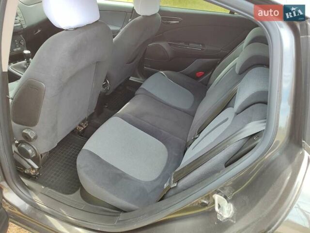 Фиат Браво 2009 в Золотоноше на Automoto.ua Серый Фиат Браво, объемом двигателя 1.6 л и пробегом 229 тыс. км за 4950 $, фото 14 на Automoto.ua