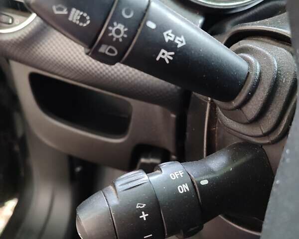 Фиат Браво 2009 в Золотоноше на Automoto.ua Серый Фиат Браво, объемом двигателя 1.6 л и пробегом 229 тыс. км за 4950 $, фото 38 на Automoto.ua