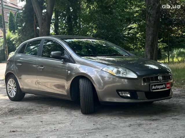 Сірий Фіат Браво, об'ємом двигуна 1.4 л та пробігом 294 тис. км за 4790 $, фото 7 на Automoto.ua