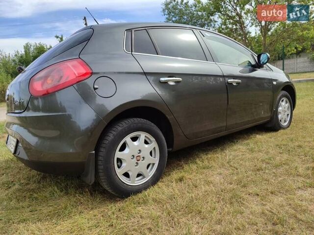 Фиат Браво 2009 в Золотоноше на Automoto.ua Серый Фиат Браво, объемом двигателя 1.6 л и пробегом 229 тыс. км за 4950 $, фото 21 на Automoto.ua
