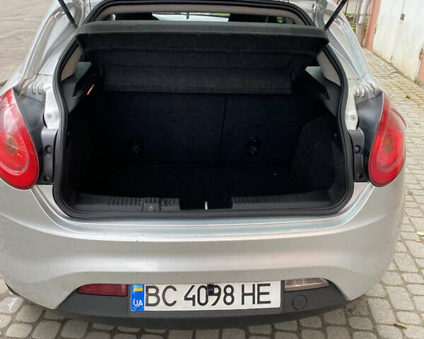 Фиат Браво 2010 в Львове на Automoto.ua Серый Фиат Браво, объемом двигателя 1.6 л и пробегом 241 тыс. км за 5500 $, фото 7 на Automoto.ua